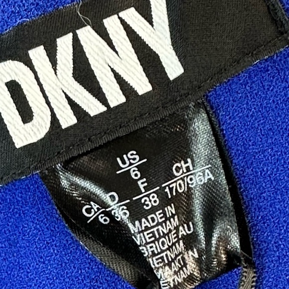 DKNY Sleeveless Round Neck Decorative Side Button Mini Dress - Blue - size 6 - Picture 6 of 10